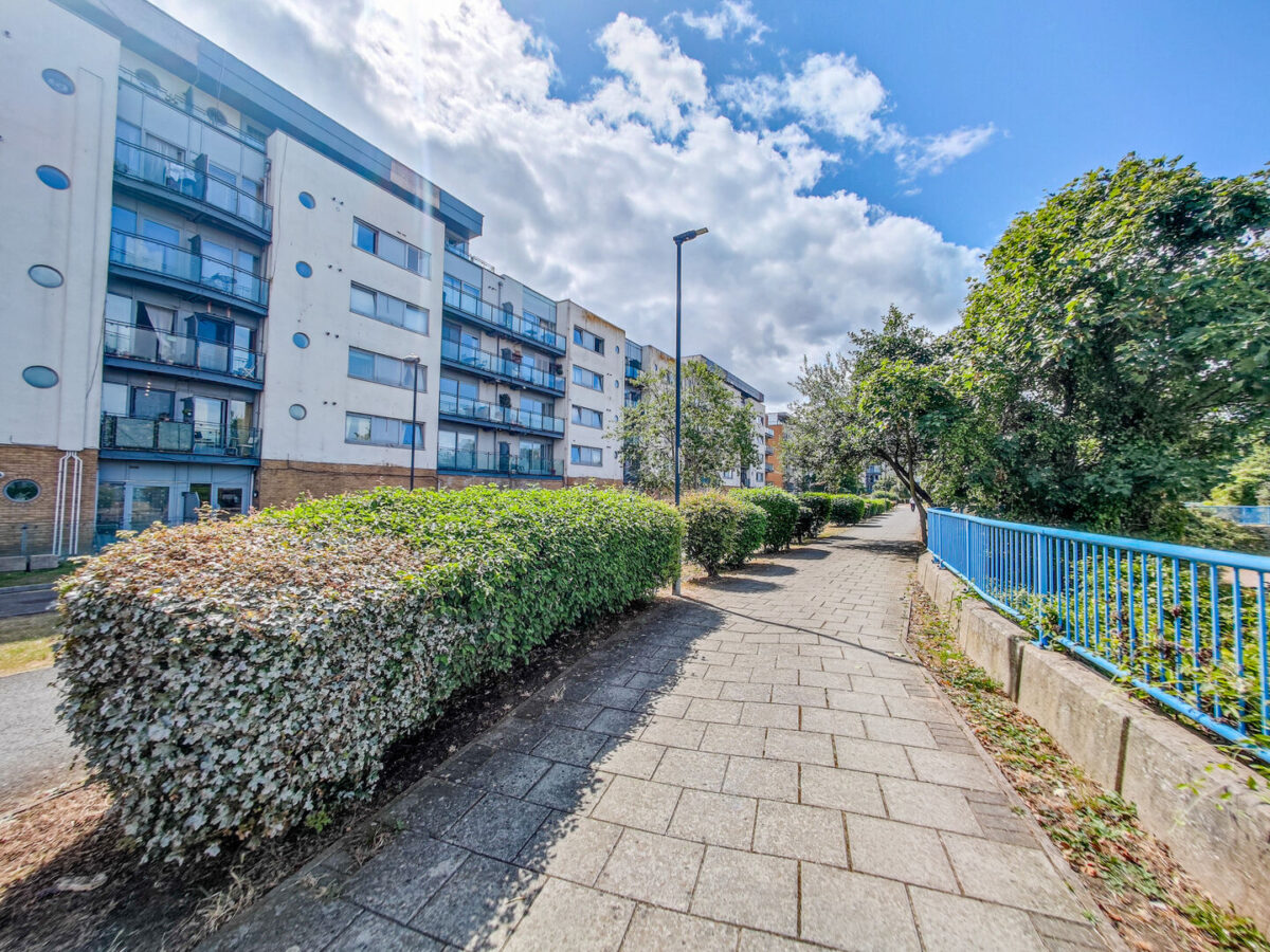 Defence Close, West Thamesmead, SE28 0NQ