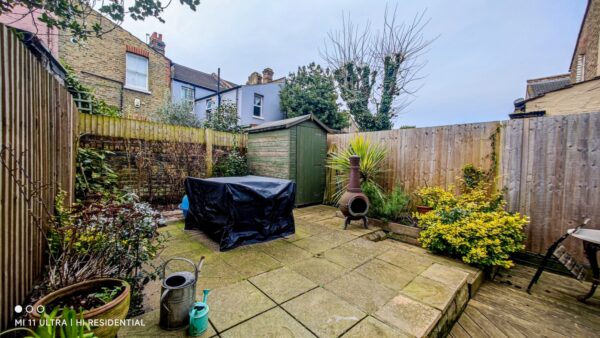 St. Johns Terrace, Plumstead Common, London, SE18