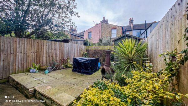 St. Johns Terrace, Plumstead Common, London, SE18