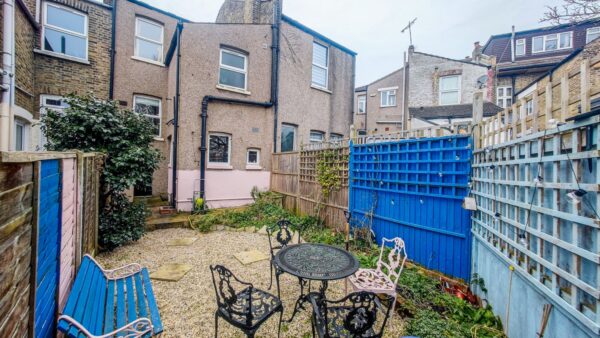 Palmerston Crescent, Plumstead, SE18
