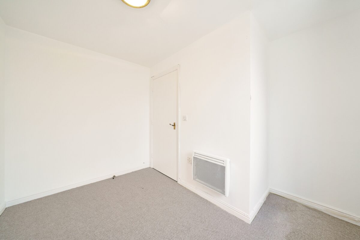 Floathaven Close, London, SE28
