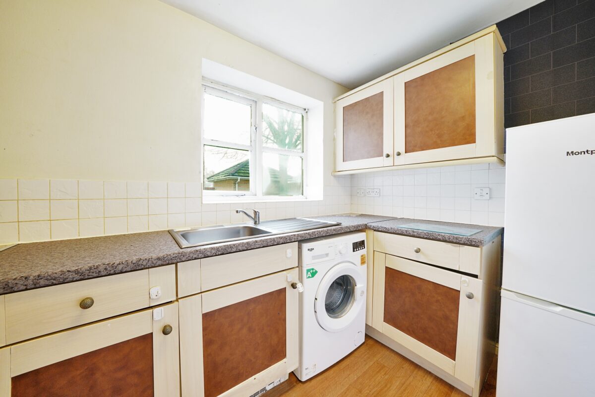 Floathaven Close, London, SE28
