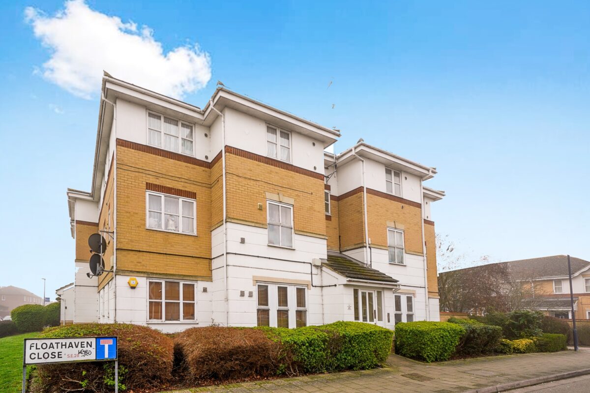 Floathaven Close, London, SE28