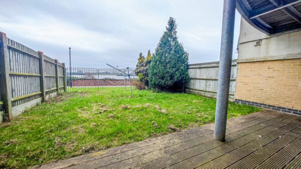 Fantail Close, Thamesmead, SE28