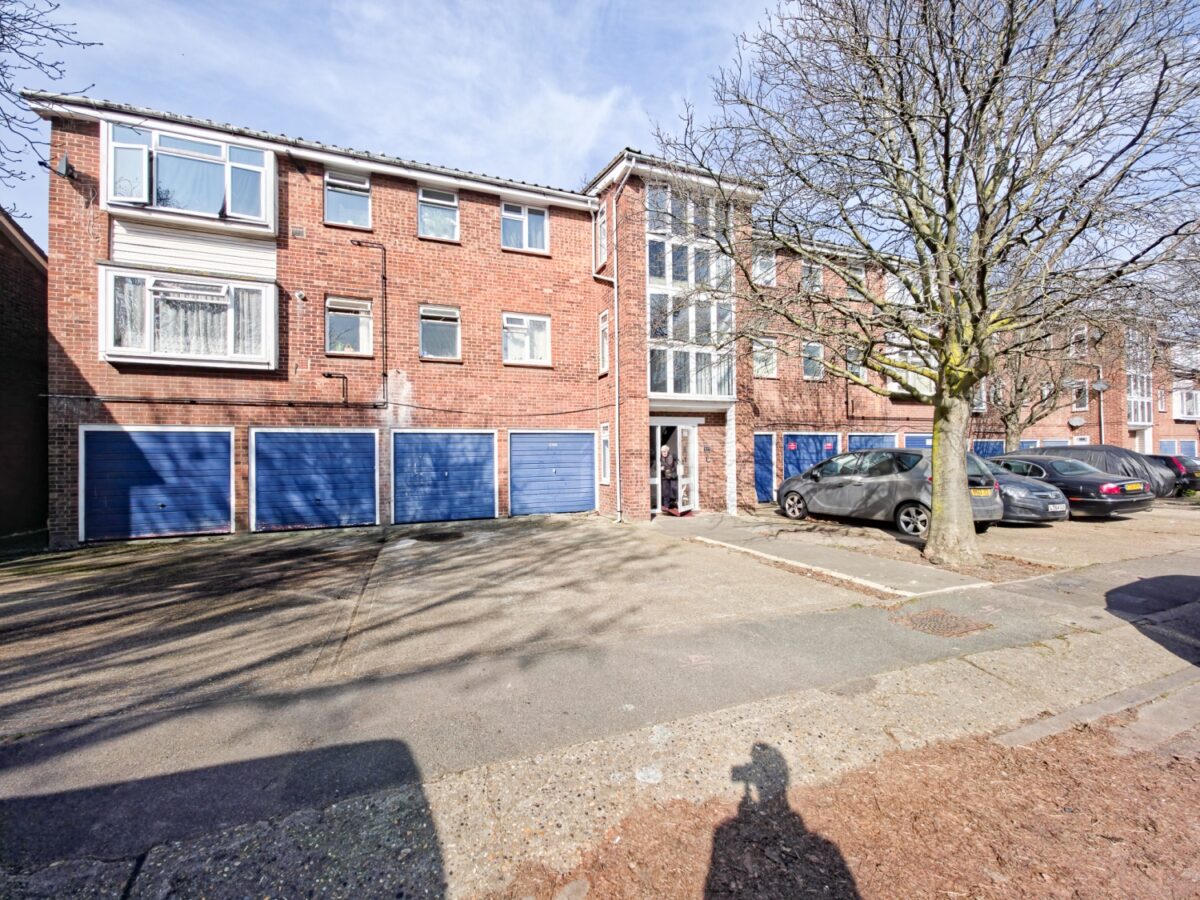 43, Whernside Close, Thamesmead, SE28