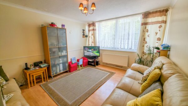 Marshall Path, London, SE28