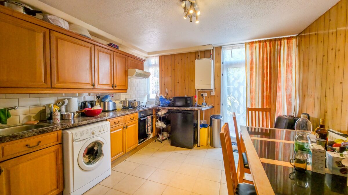 Marshall Path, London, SE28