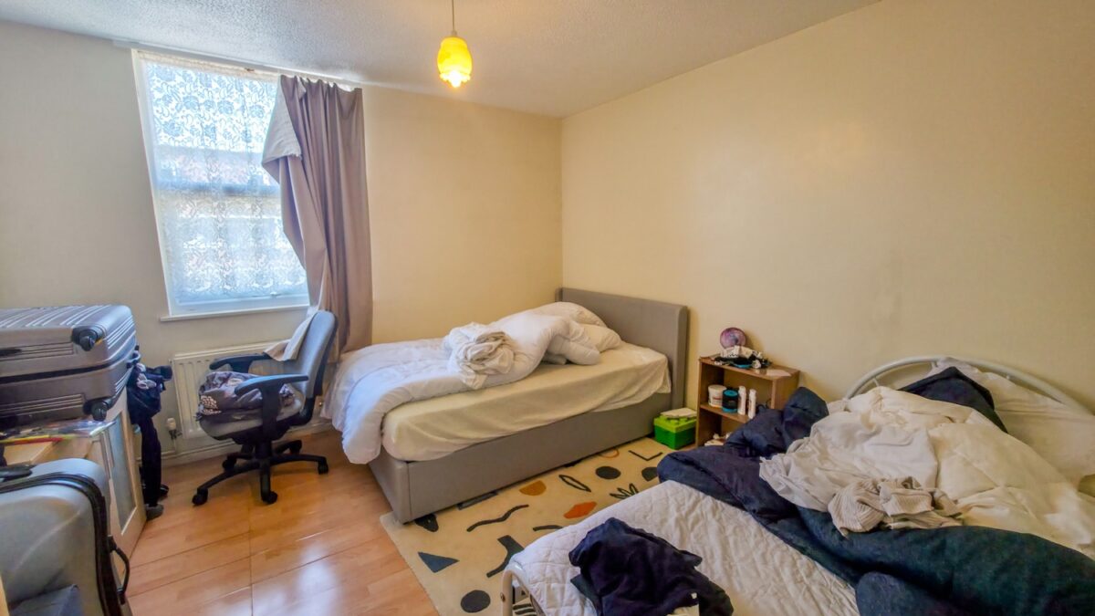 Marshall Path, London, SE28