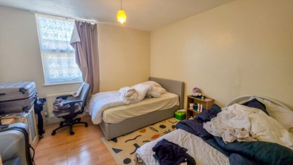 Marshall Path, London, SE28