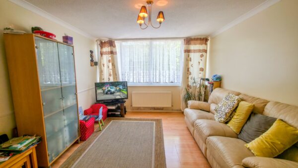 Marshall Path, London, SE28