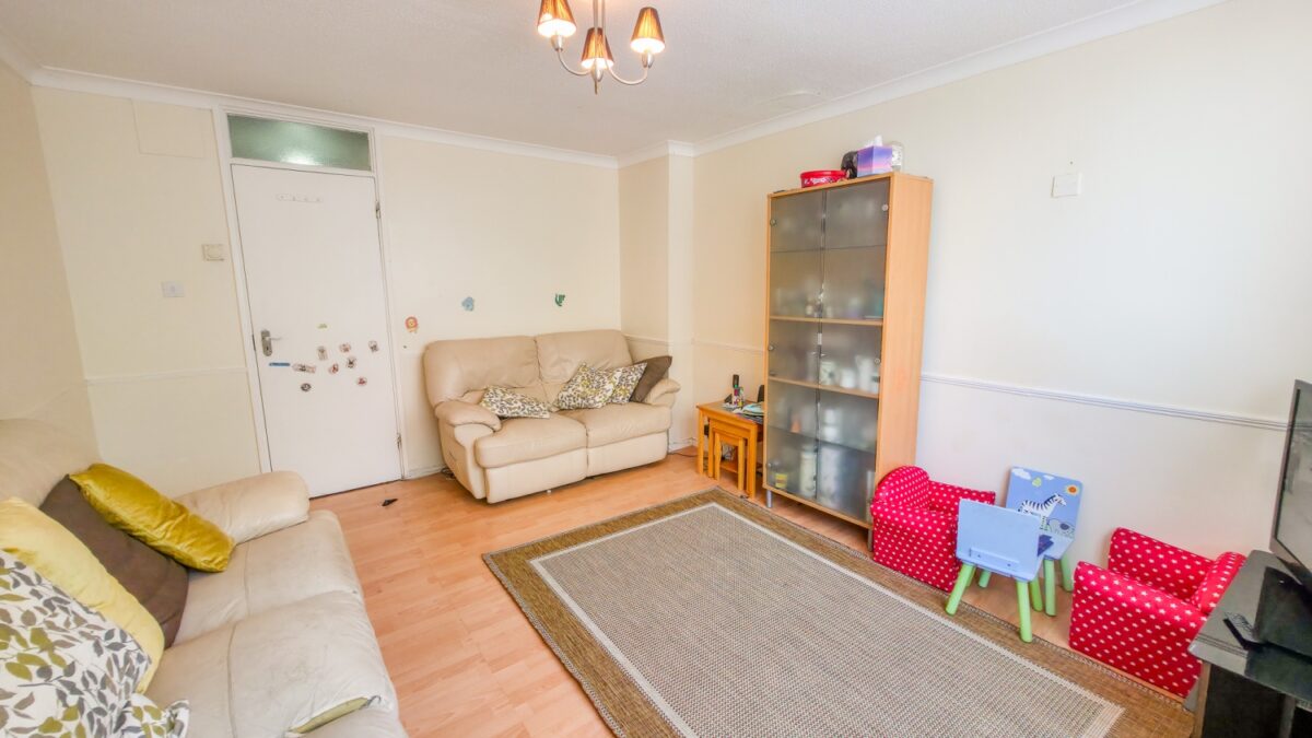 Marshall Path, London, SE28