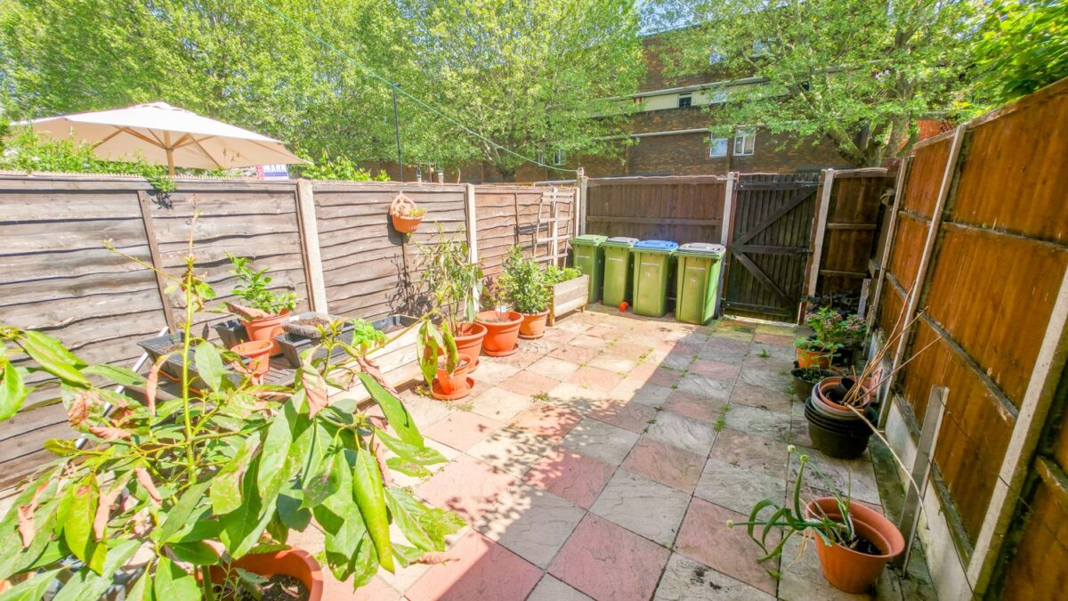 Marshall Path, London, SE28