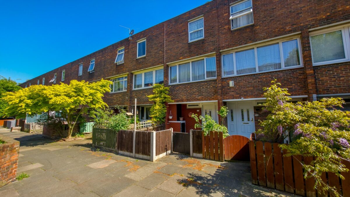 Marshall Path, London, SE28