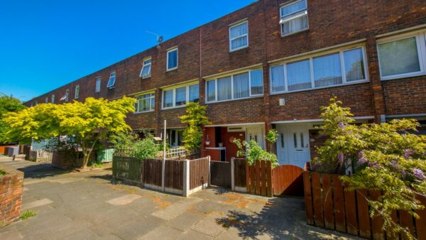Marshall Path, London, SE28