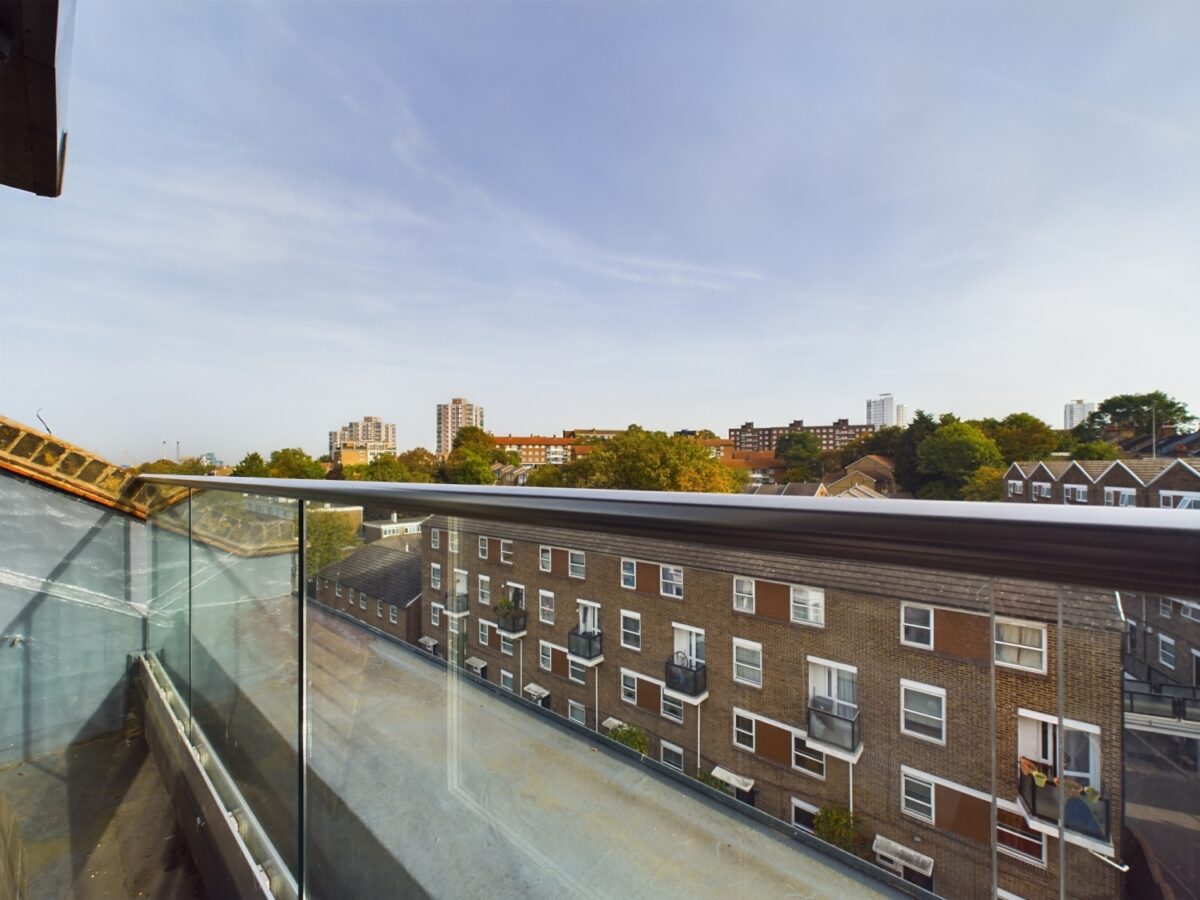 65 Woodrow, Woolwich, London, SE18
