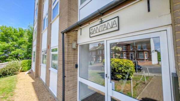 Santana, 15 Brent Road, Shooters Hill, SE18