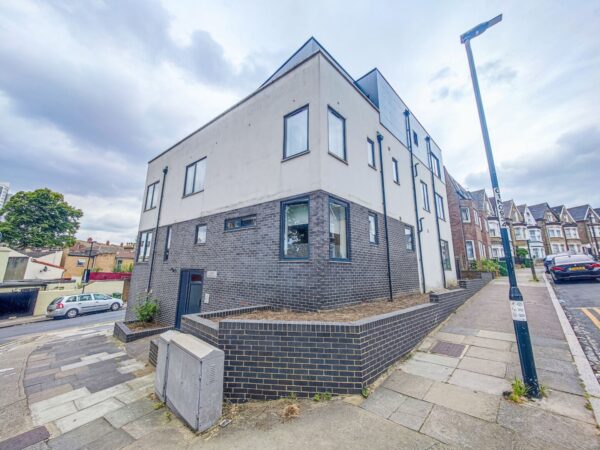 Flat 4 Confidence House, Manthorp Road, London, SE18