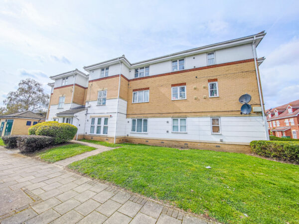 28, Birchdene Drive, Thamesmead, SE28