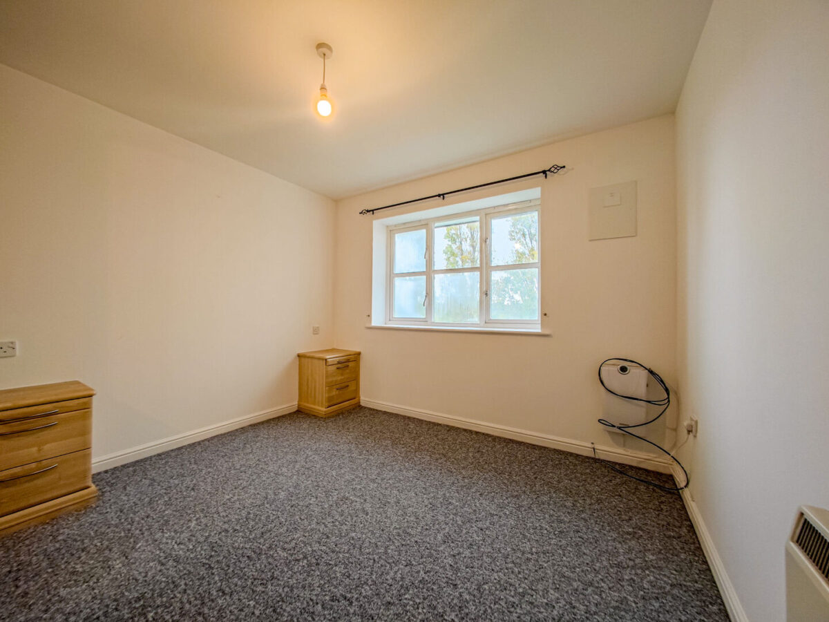 28, Birchdene Drive, Thamesmead, SE28