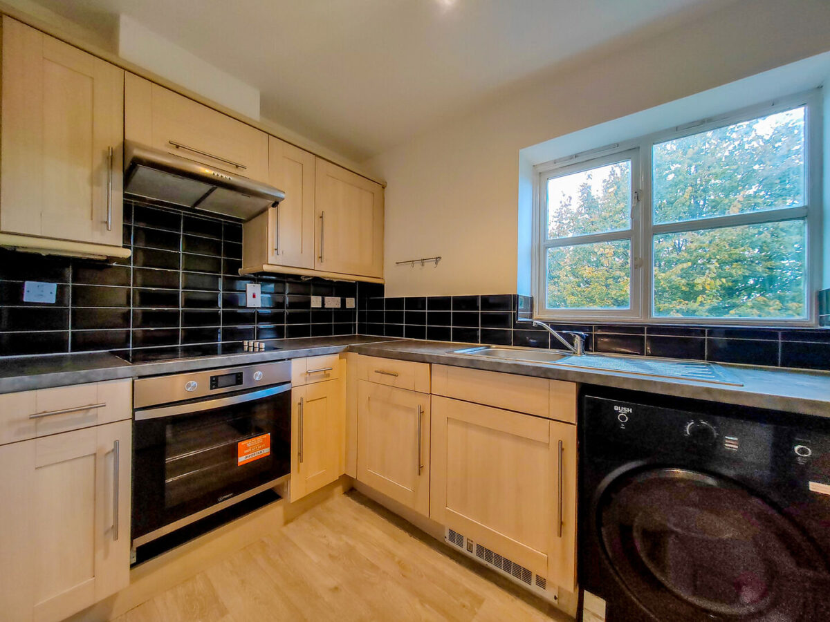 28, Birchdene Drive, Thamesmead, SE28