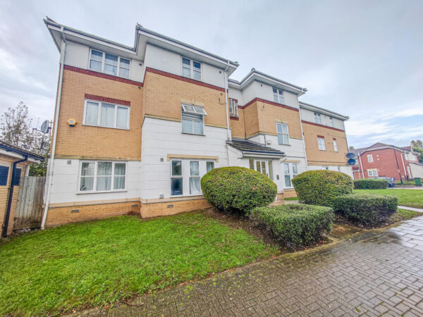 28, Birchdene Drive, Thamesmead, SE28