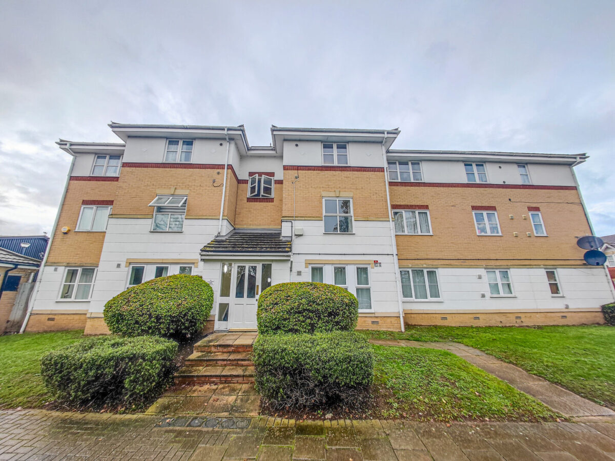 28, Birchdene Drive, Thamesmead, SE28