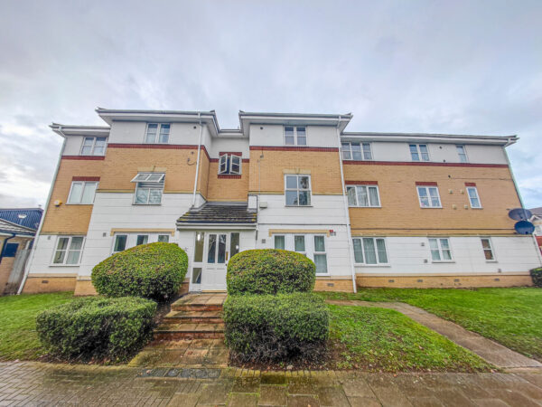 28, Birchdene Drive, Thamesmead, SE28