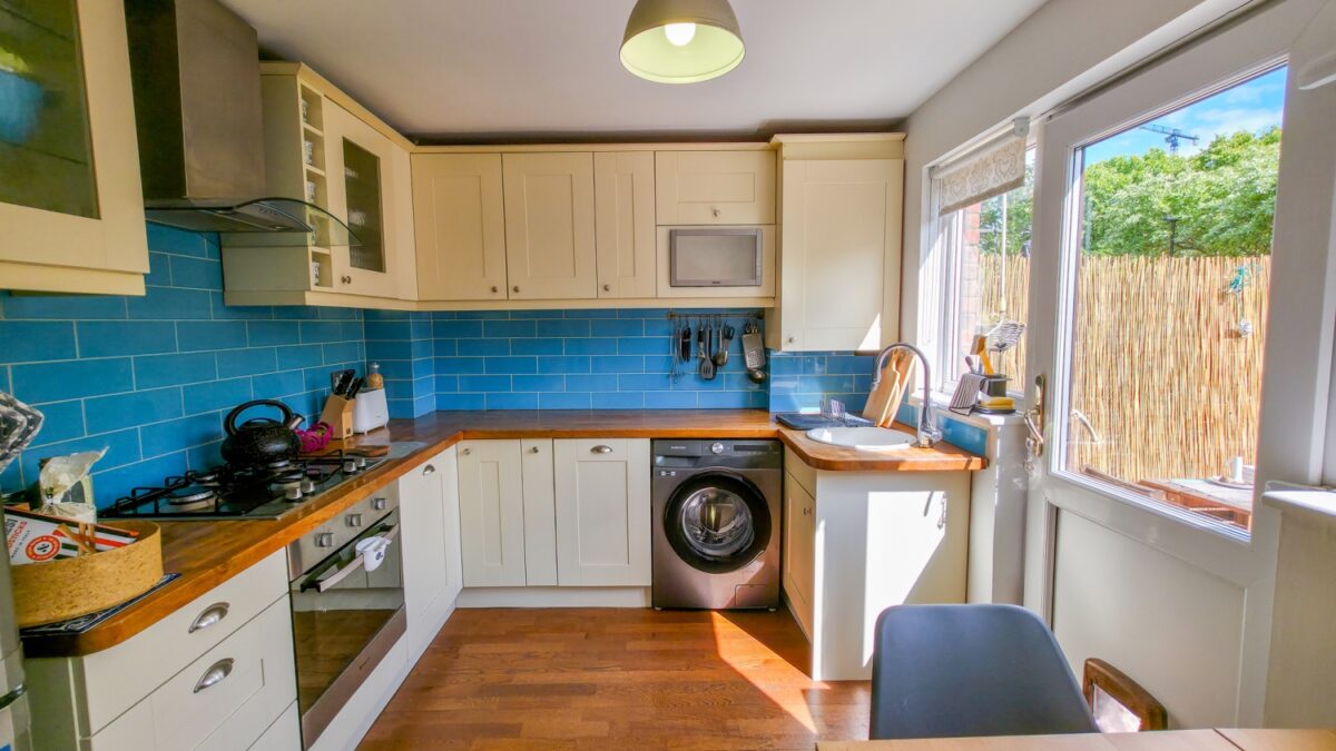Avocet Mews, London, SE28