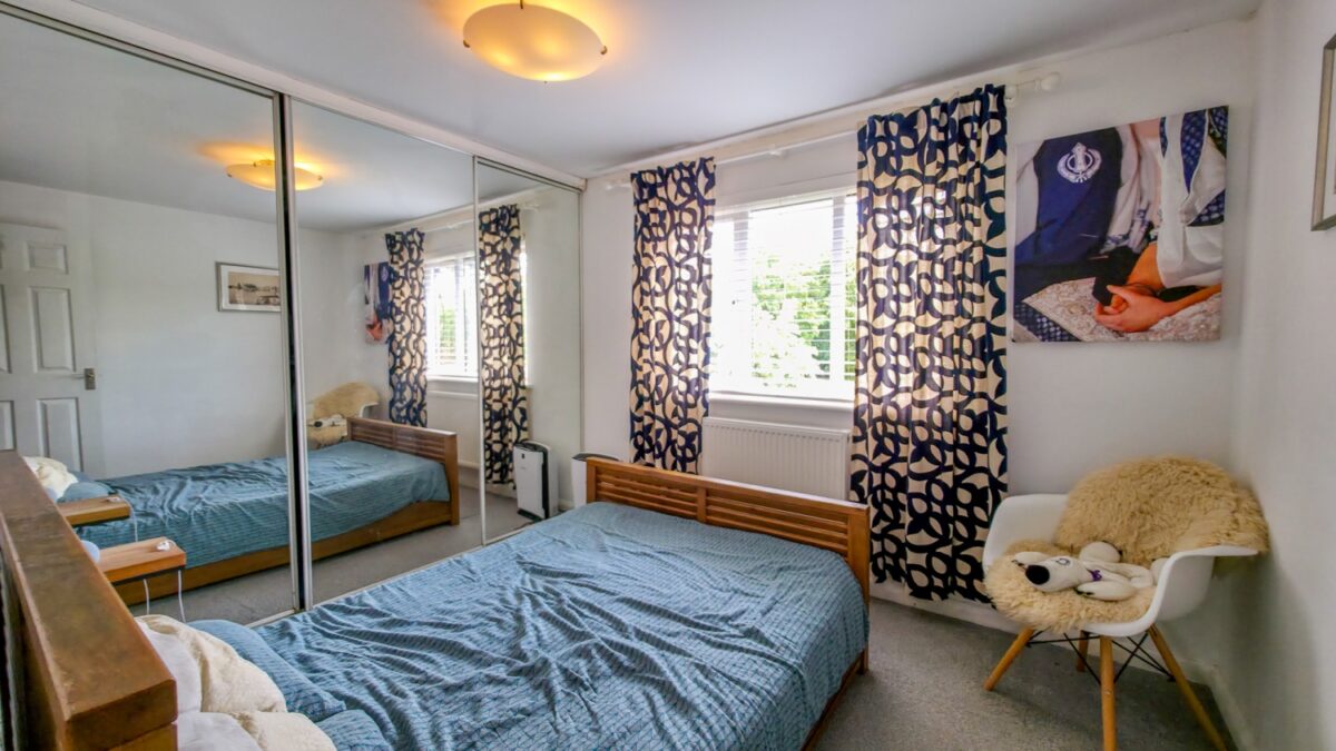 Avocet Mews, London, SE28