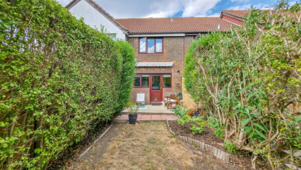 Avocet Mews, London, SE28