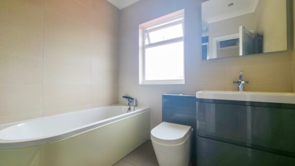 Longleigh Lane, Bexleyheath, DA7 5SL