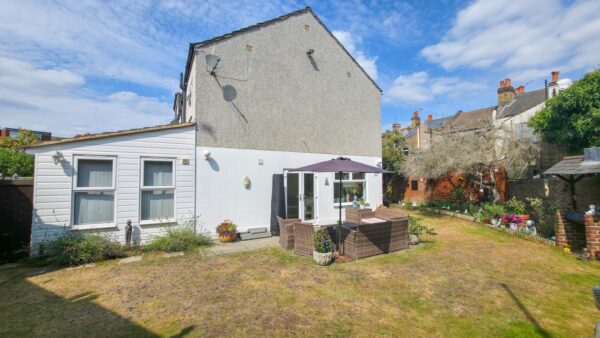 Swingate Lane, Plumstead Common, London, SE18