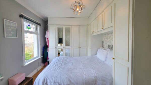 Swingate Lane, Plumstead Common, London, SE18