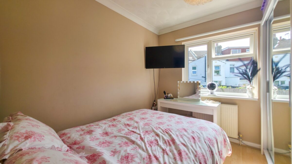 Swingate Lane, Plumstead Common, London, SE18