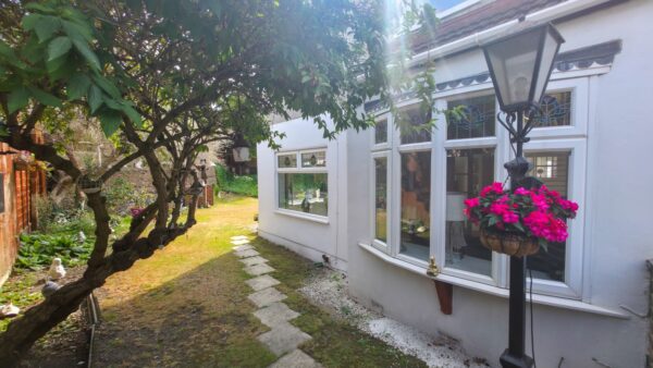 Swingate Lane, Plumstead Common, London, SE18