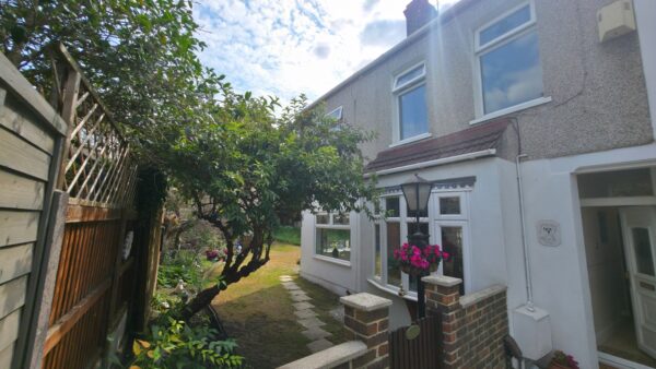 Swingate Lane, Plumstead Common, London, SE18