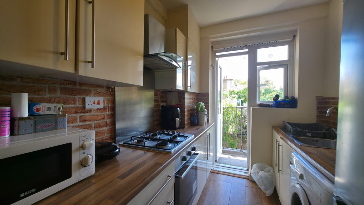 Barnfield Gardens, Plumstead, SE18