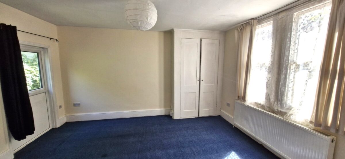 Willenhall Road, London, SE18