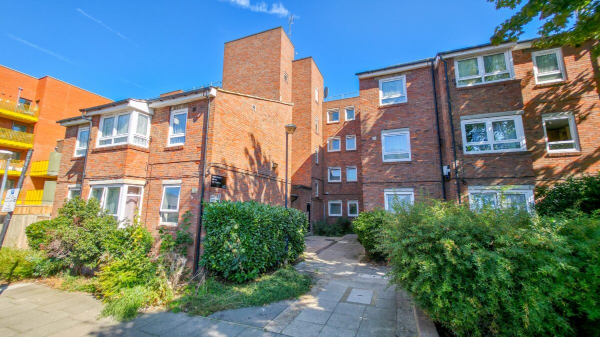 Ruddstreet Close, Woolwich, SE18