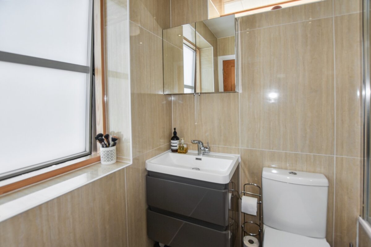 21 Upper Wickham Lane, Welling