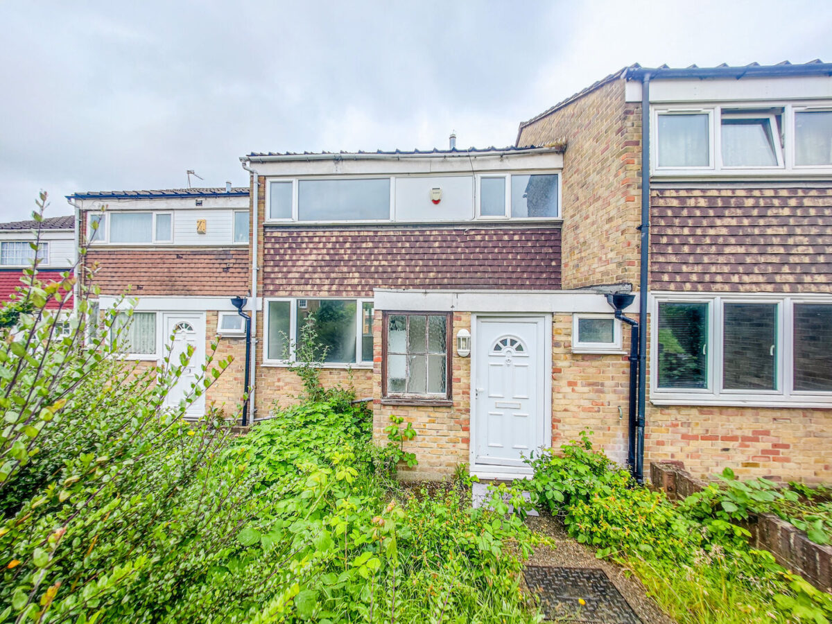 24, Charles Grinling Walk, Woolwich, SE18