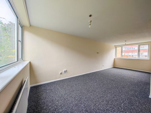 24, Charles Grinling Walk, Woolwich, SE18