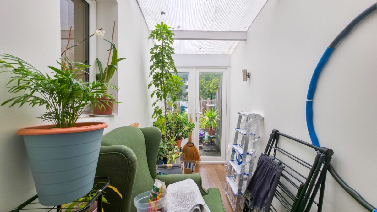 Overton Road, London, SE2