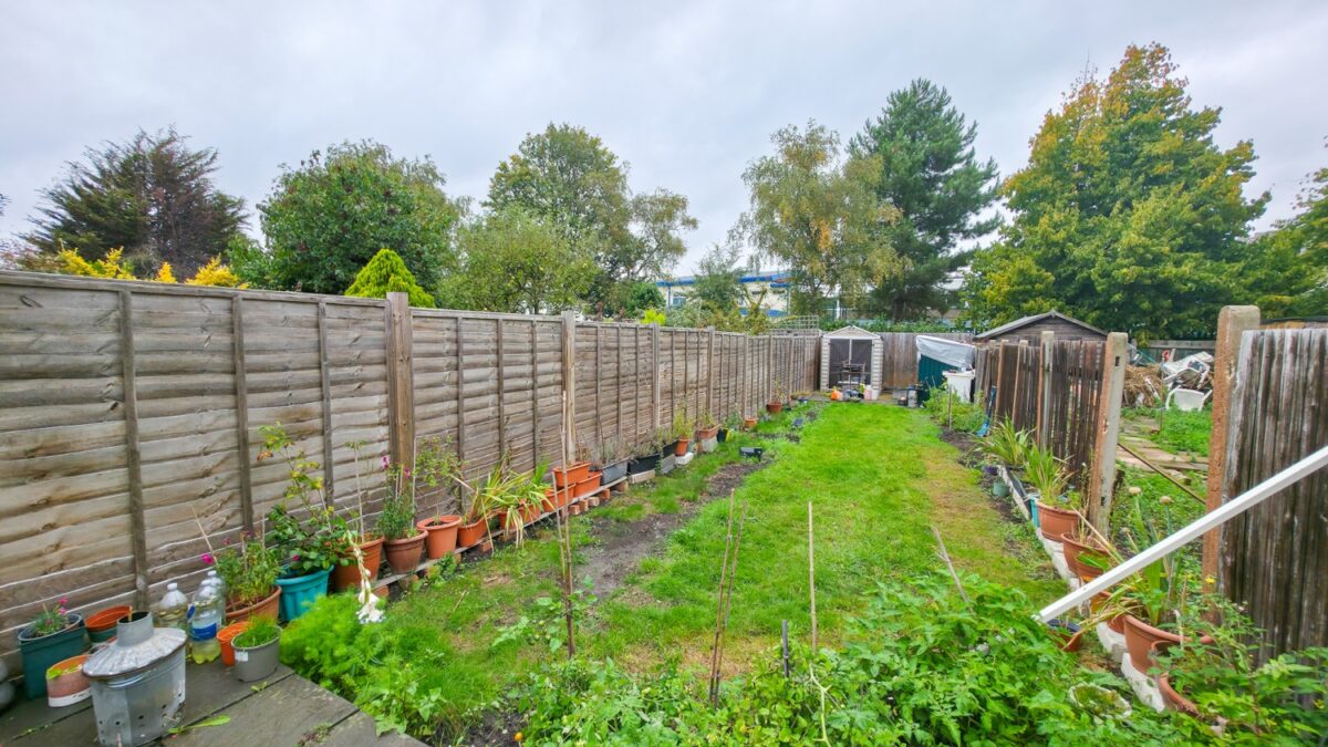 Overton Road, London, SE2