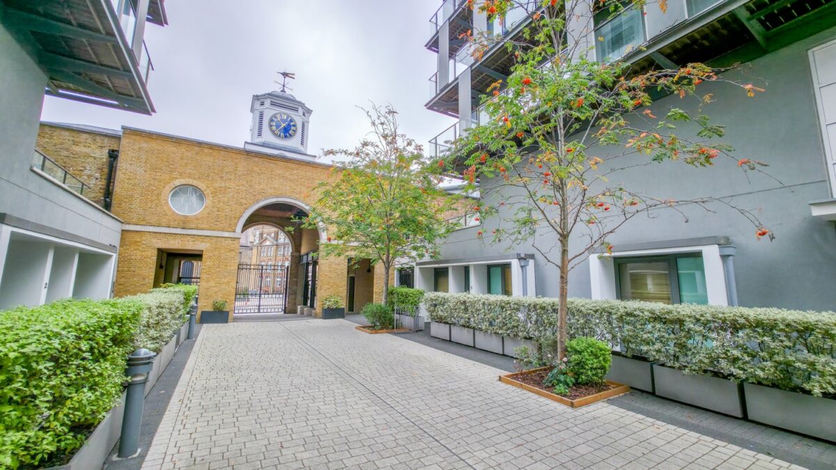 East Carriage House Royal Carriage Mews, London, SE18