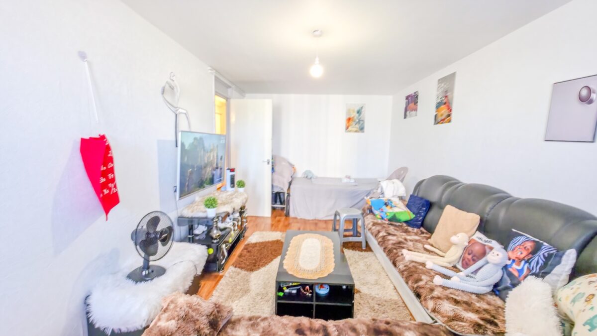 Mabbett House, Nightingale Place, Woolwich Common, SE18
