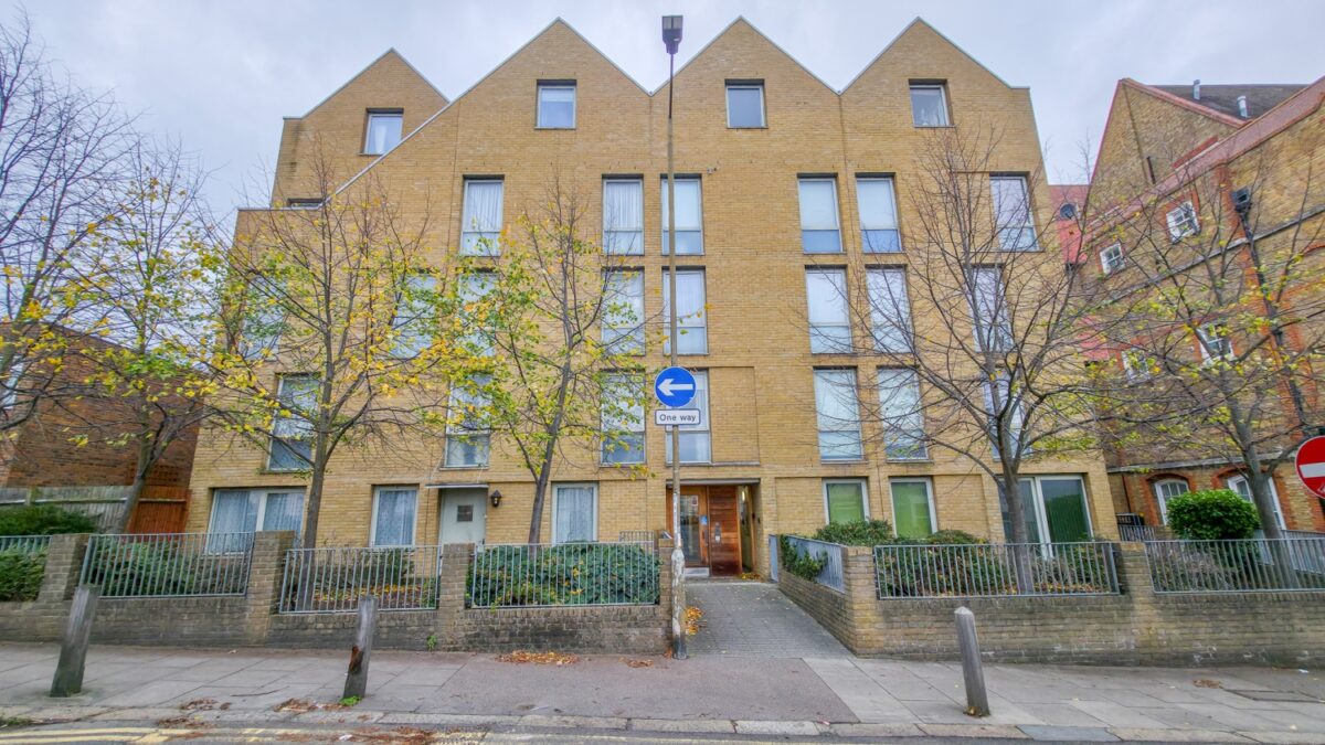 Schoolhouse Yard, Bloomfield Road, Woolwich, London, SE18