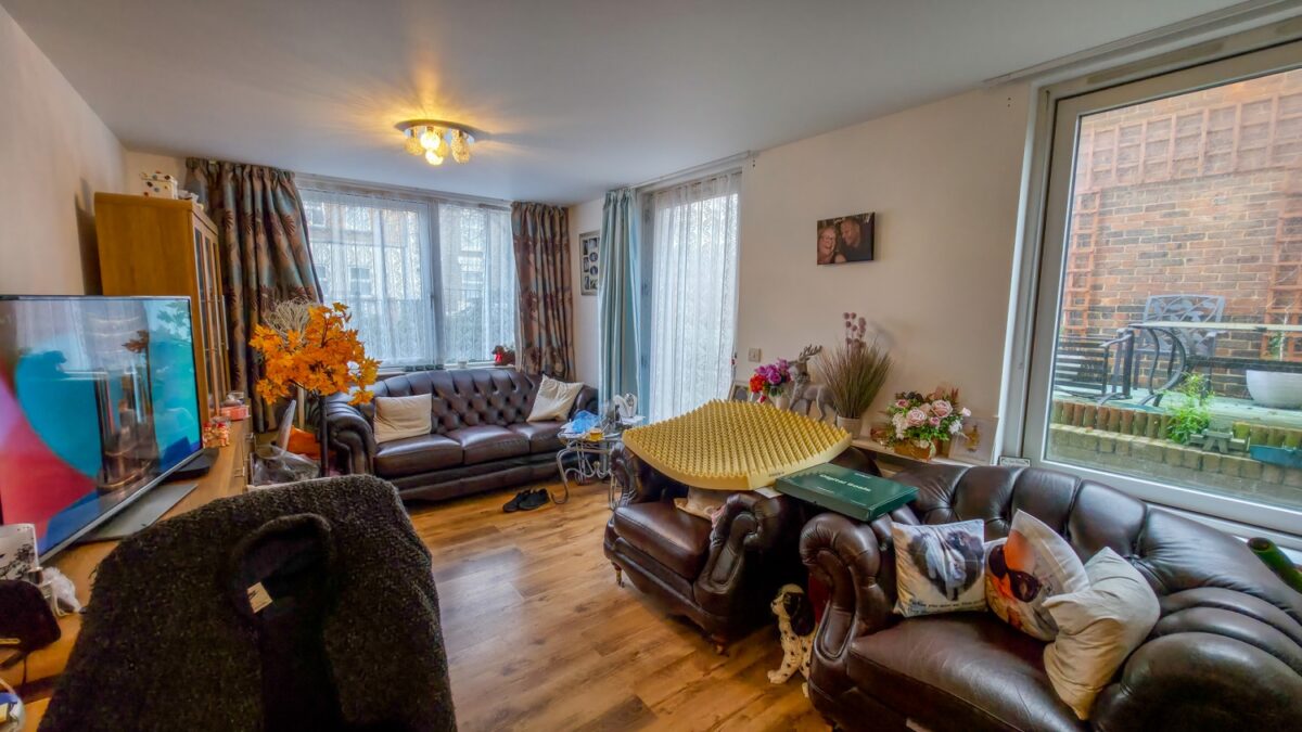 Schoolhouse Yard, Bloomfield Road, Woolwich, London, SE18