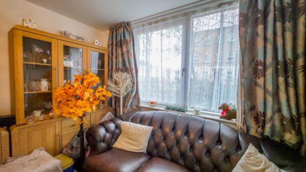 Schoolhouse Yard, Bloomfield Road, Woolwich, London, SE18