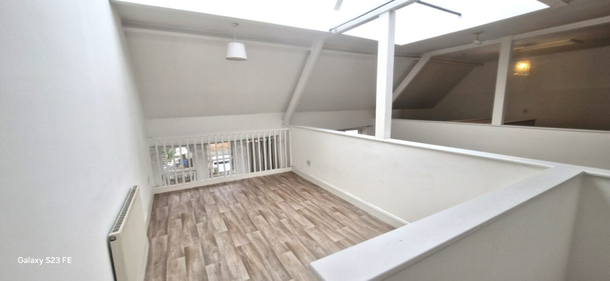 Uplands Close, London, SE18